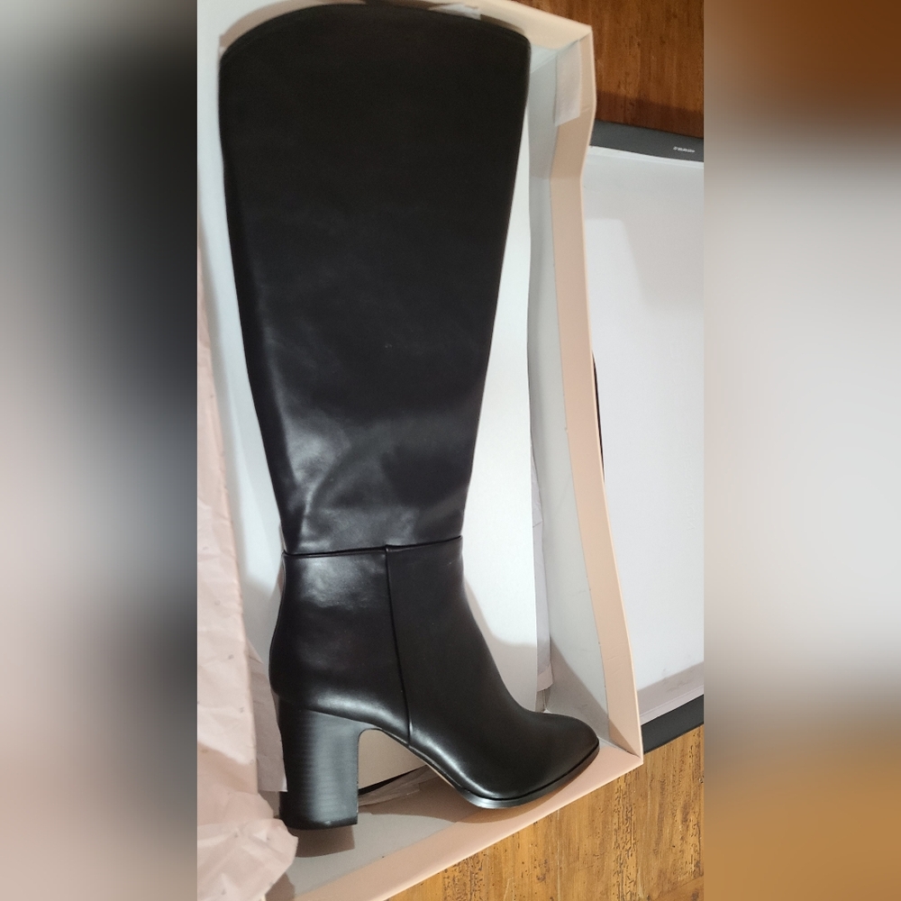 BCBGeneration Black Boots
